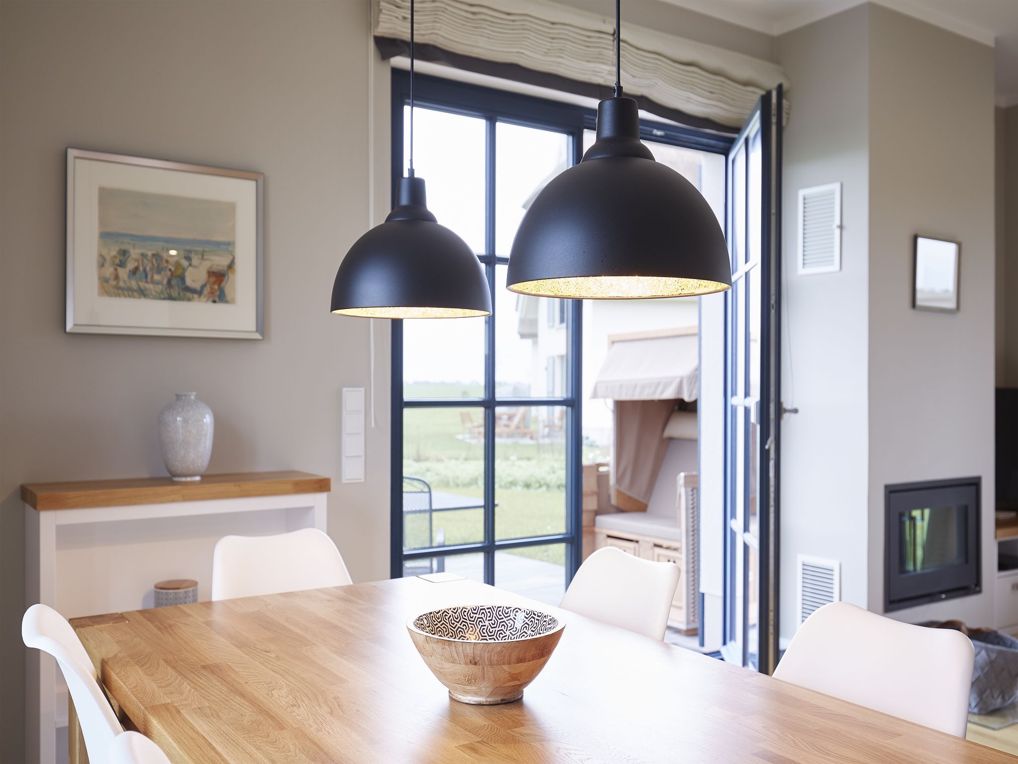 Premium Reetdachvilla mit 3 Schlafzimmern, Sauna und Kamin (F10) - Wohnzimmer