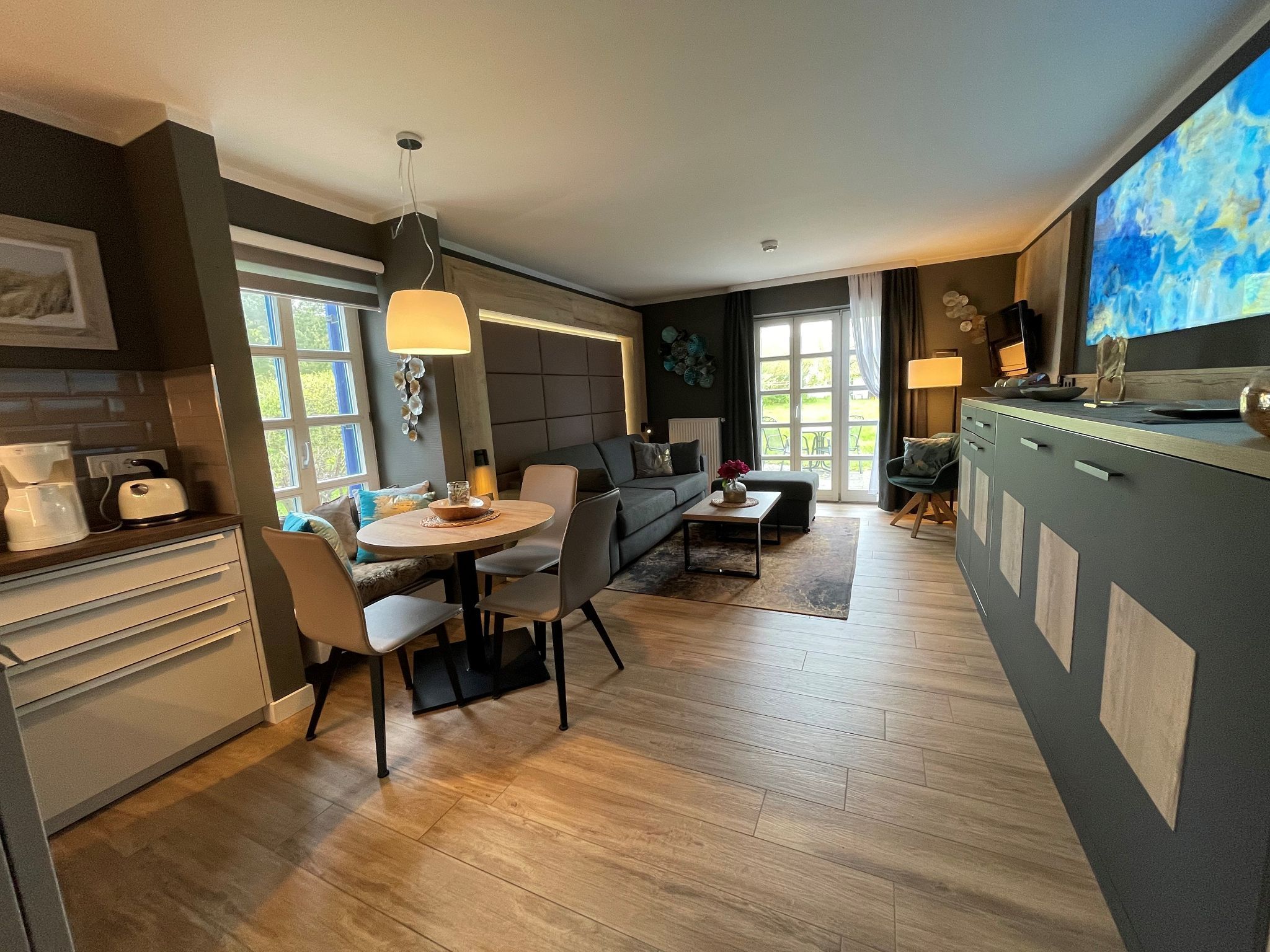 Feriendorf Rugana Komfortplus 1-Raum Ferienwohnung mit Terrasse (A42) Insel Rügen - Wohnzimmer