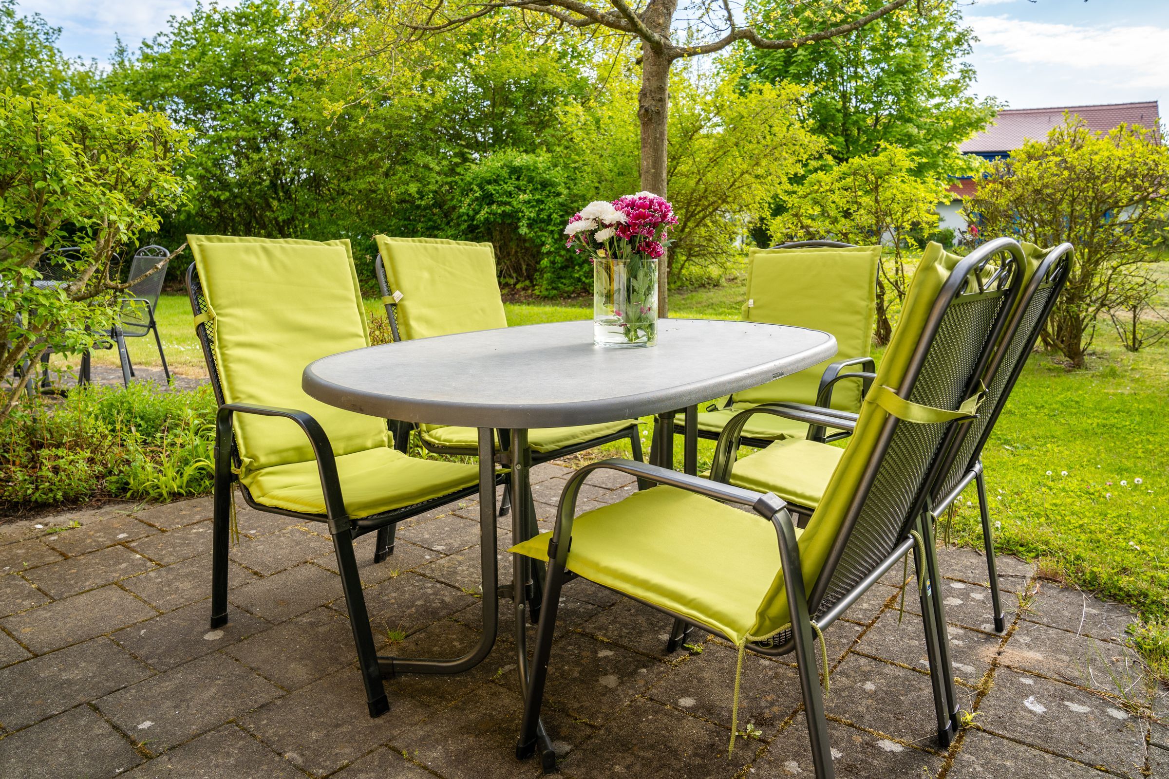 Feriendorf Rugana Budget Ferienwohnung mit 2 Schlafzimmern und Terrasse (A26) Insel Rügen - Terrasse