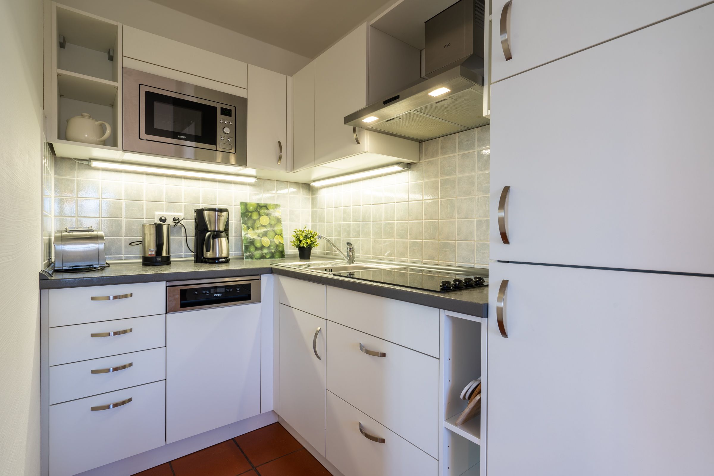 Feriendorf Rugana Komfort Ferienwohnung mit 1 Schlafzimmer (B08) Insel Rügen - Küche / Küchenzeile