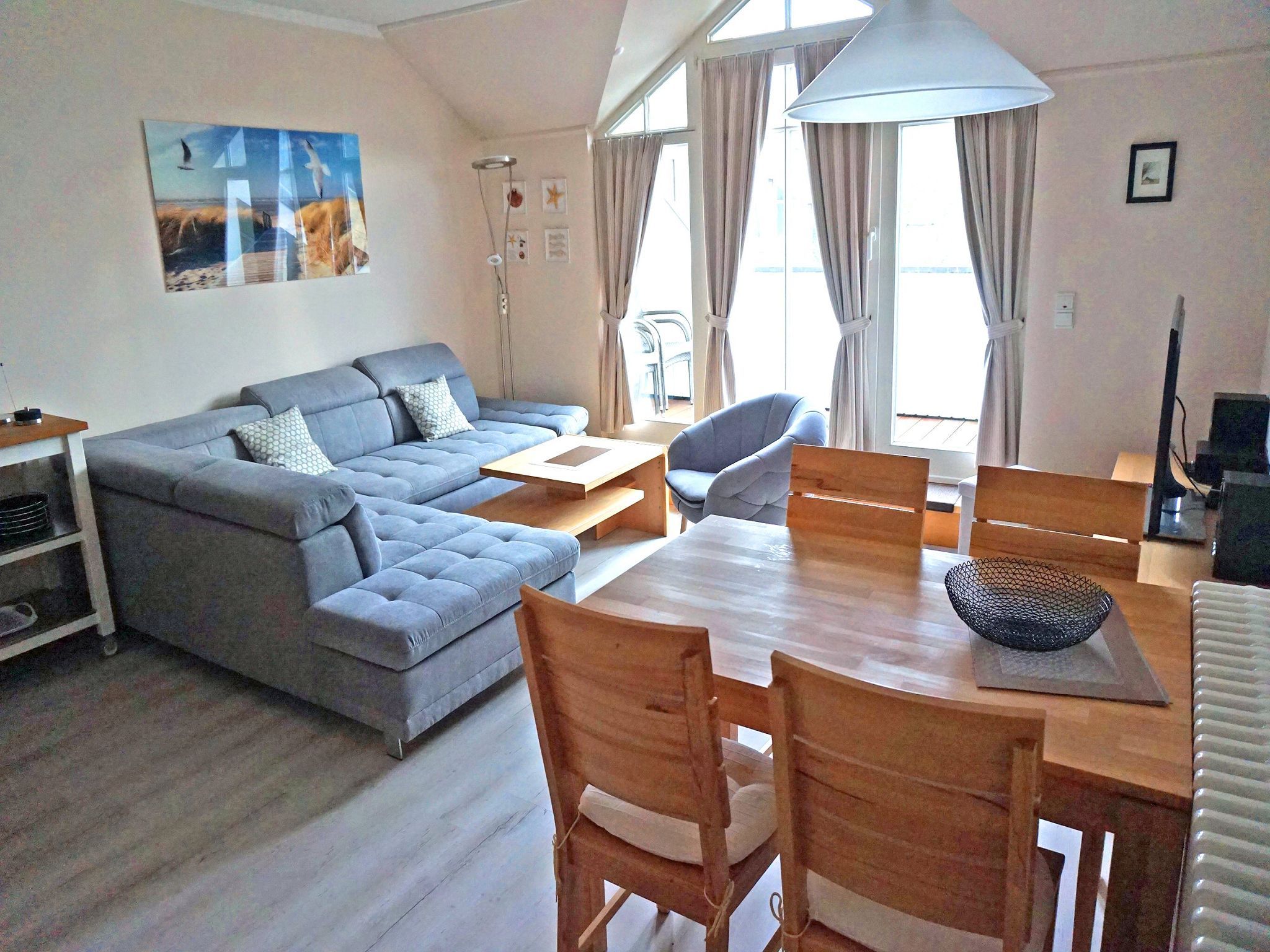 Dünenpark Binz Komfortplus Ferienwohnung mit 2 Schlafzimmern und Balkon im Dachgeschoss (248) Insel Rügen - Wohnzimmer