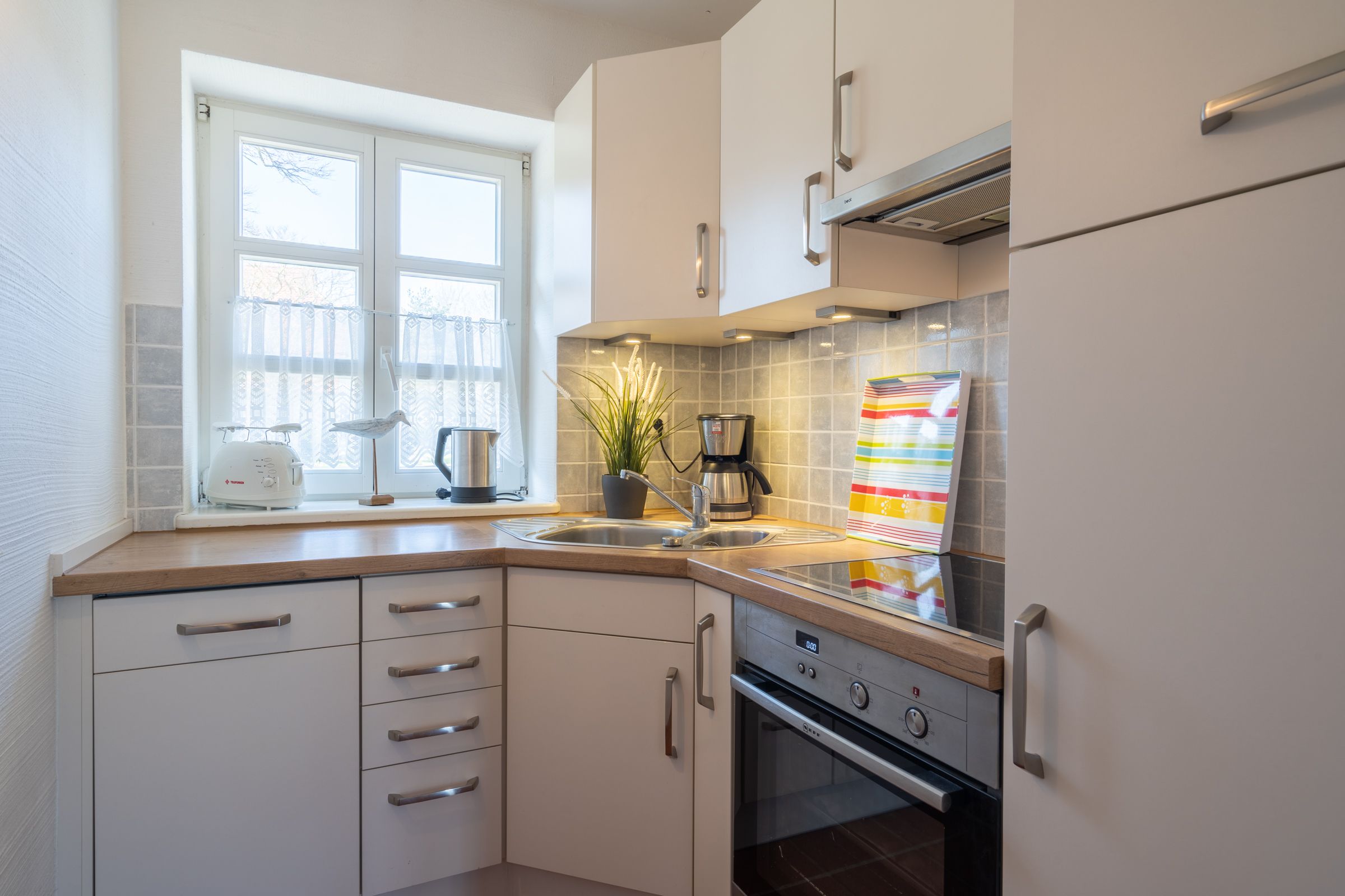 Feriendorf Rugana Klassik Ferienwohnung mit 2 Schlafzimmern und Terrasse (C54) Insel Rügen - Küche / Küchenzeile