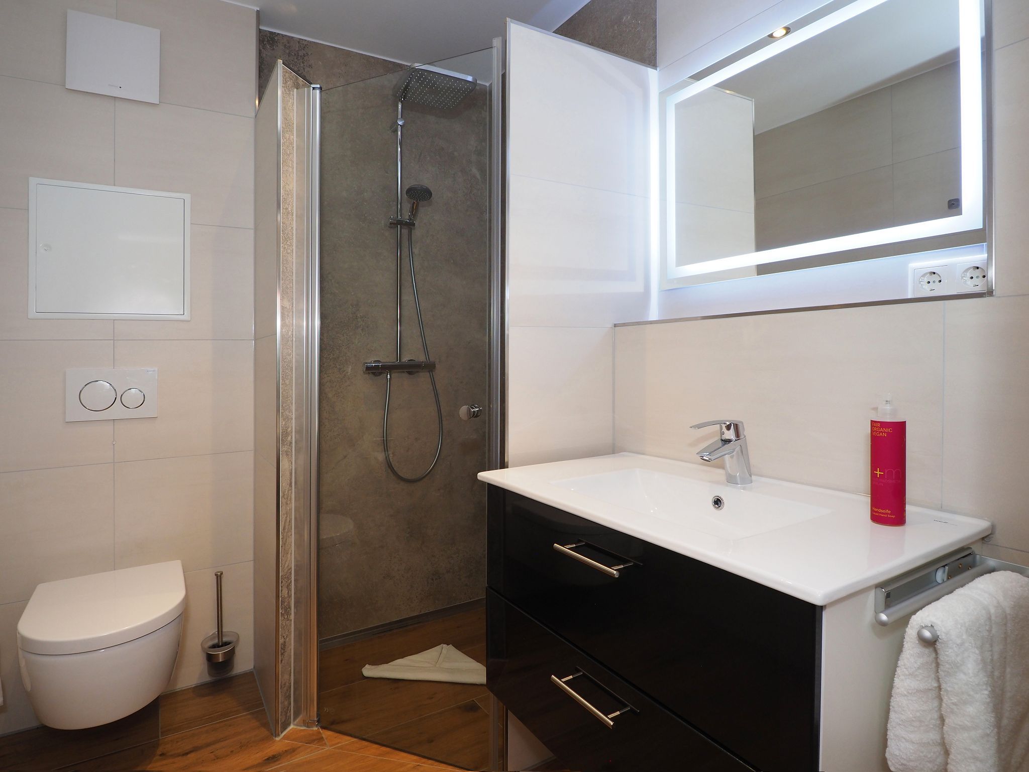 Kaiservillen Heringsdorf 2-Raum-Ferienwohnung mit 1 Schlafzimmer und Terrasse (DG22) Insel Usedom - Badezimmer