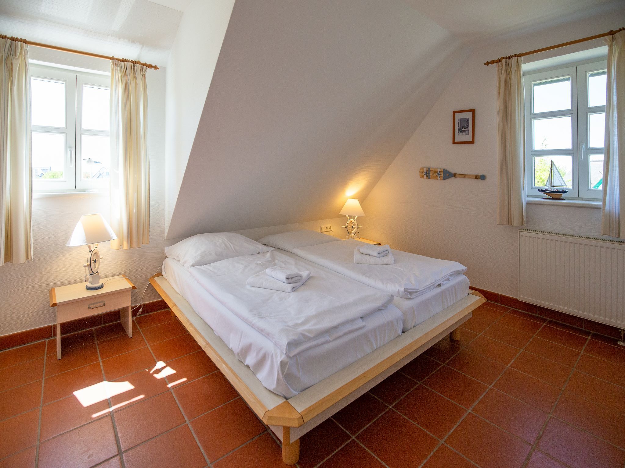 Feriendorf Rugana Komfort Ferienwohnung mit 2 Schlafzimmern und Terrasse (C05) Insel Rügen - Schlafzimmer