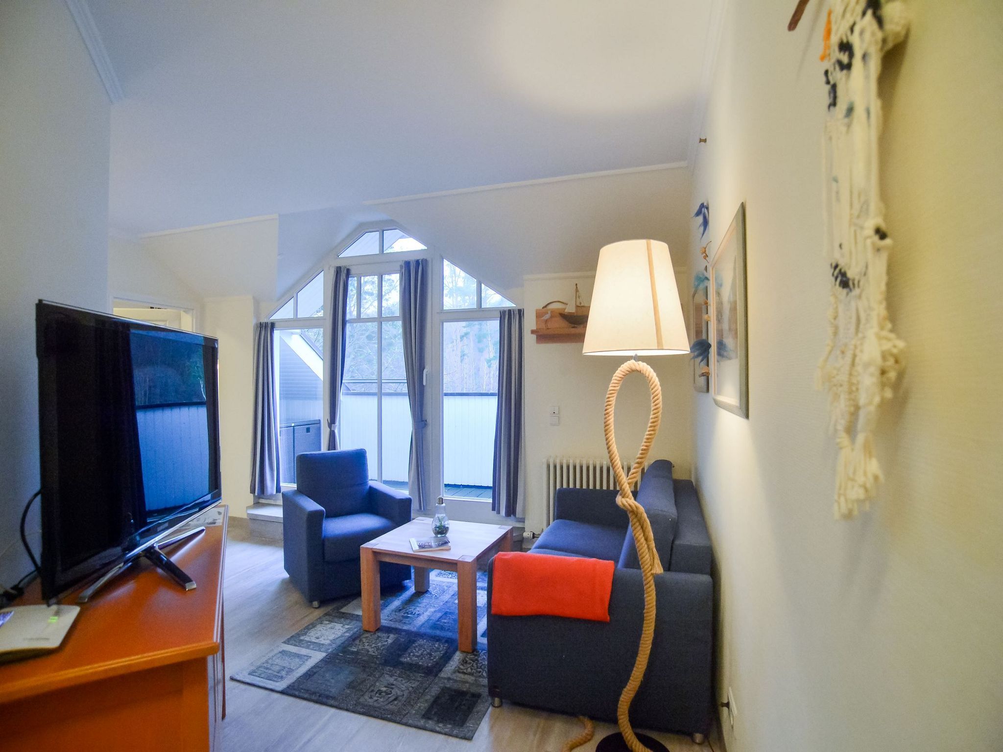 Dünenpark Binz Komfort Ferienwohnung mit 1 Schlafzimmer und Balkon im Dachgeschoss (282) Insel Rügen - Wohnzimmer