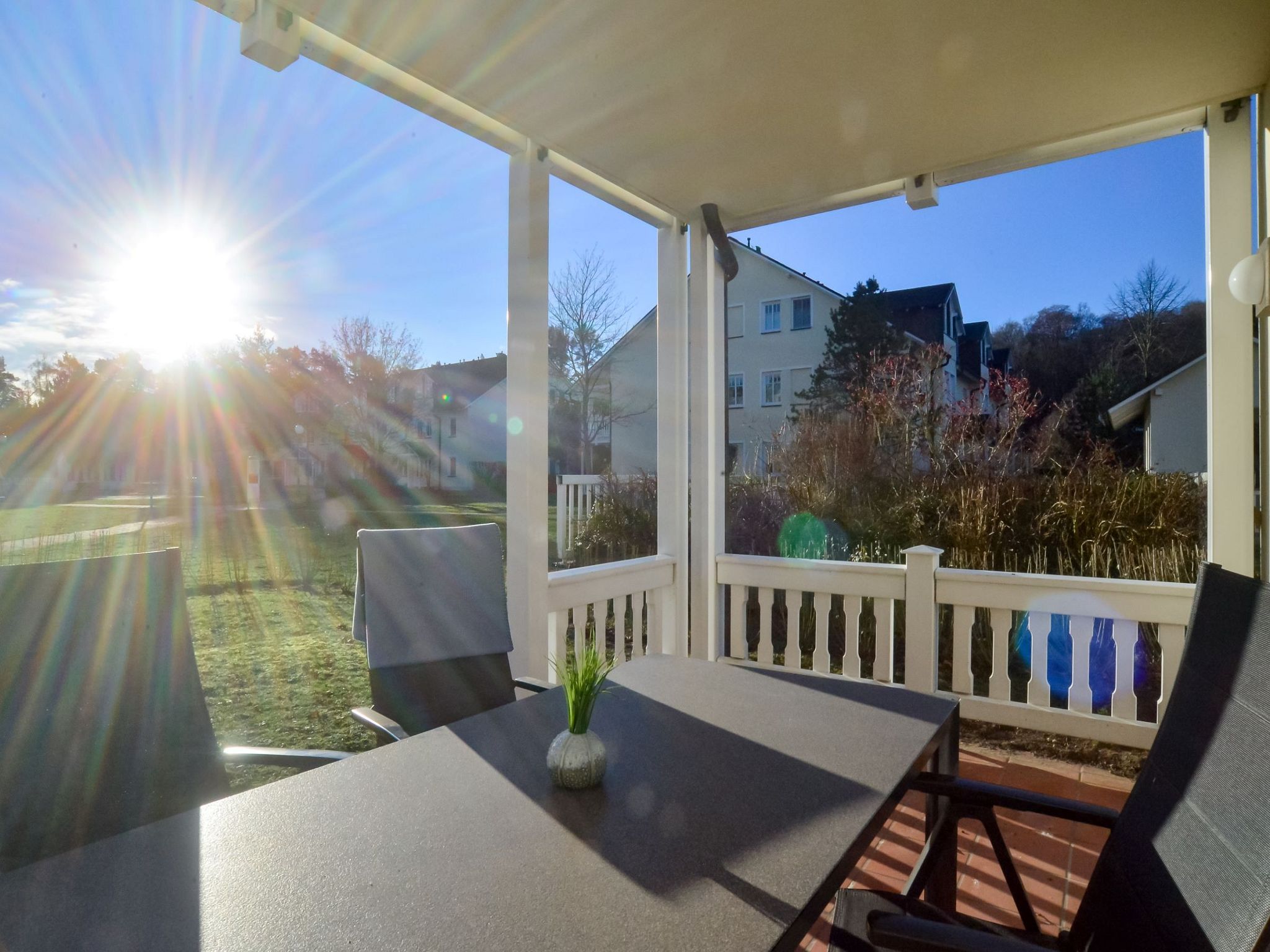 Dünenpark Binz Komfortplus Ferienwohnung mit 1 Schlafzimmer und Terrasse im Erdgeschoss (211) Insel Rügen - Balkon