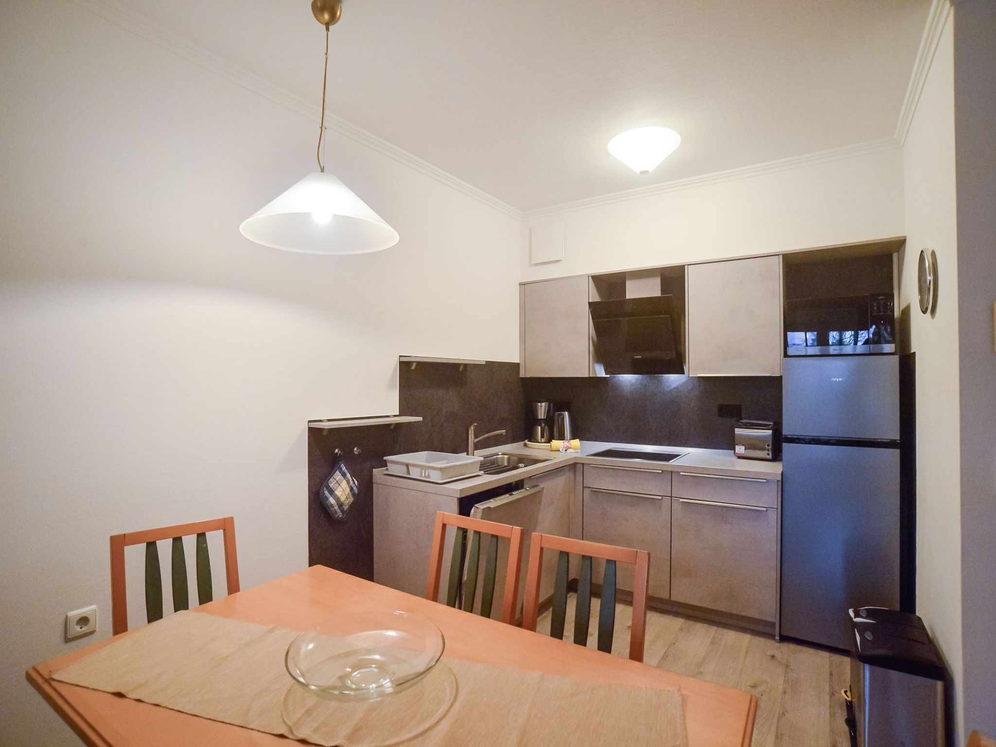 Dünenpark Binz Komfort Ferienwohnung mit 2 Schlafzimmern und Terrasse im Erdgeschoss (064) Insel Rügen - Küche / Küchenzeile