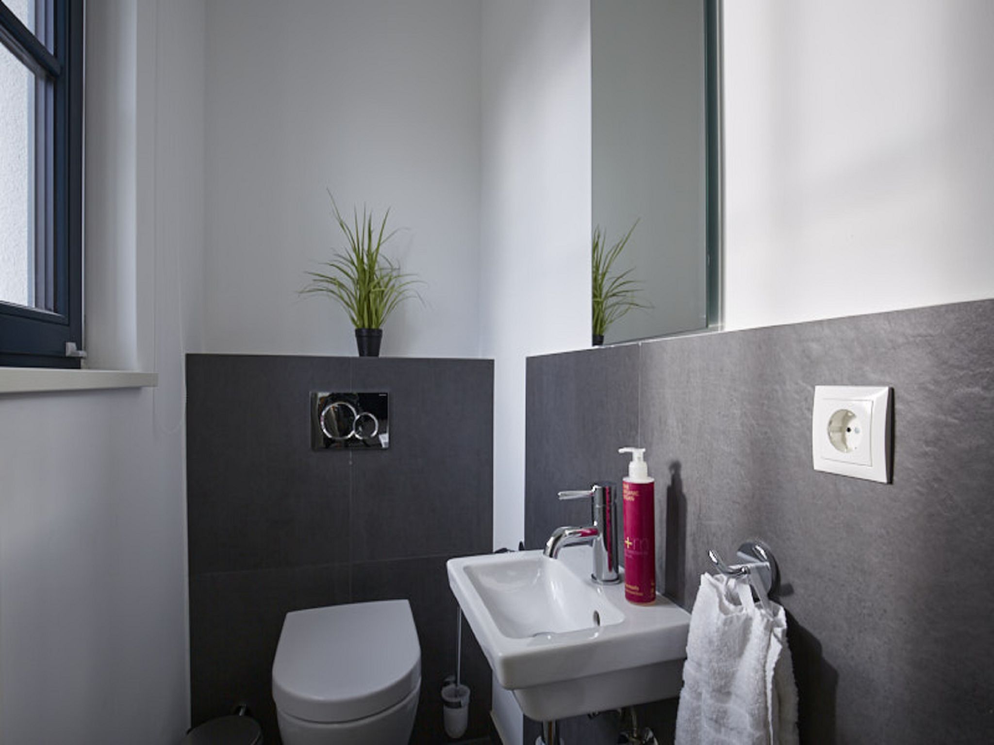 Superior Reetdachvilla mit 2 Schlafzimmern (F03) - Gäste-WC