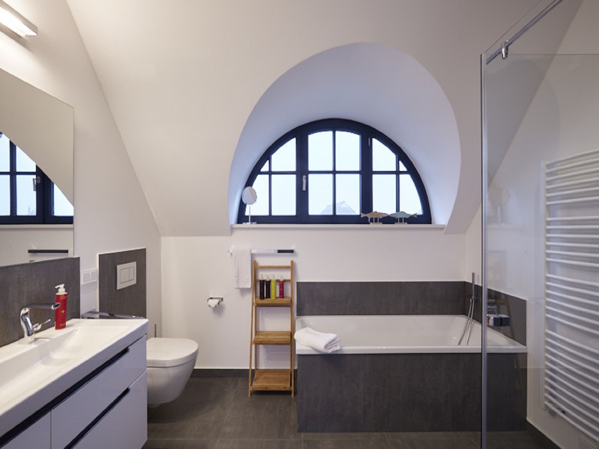 Luxus Reetdachvilla mit 3 Schlafzimmern, Sauna und Kamin (F15) - Badezimmer