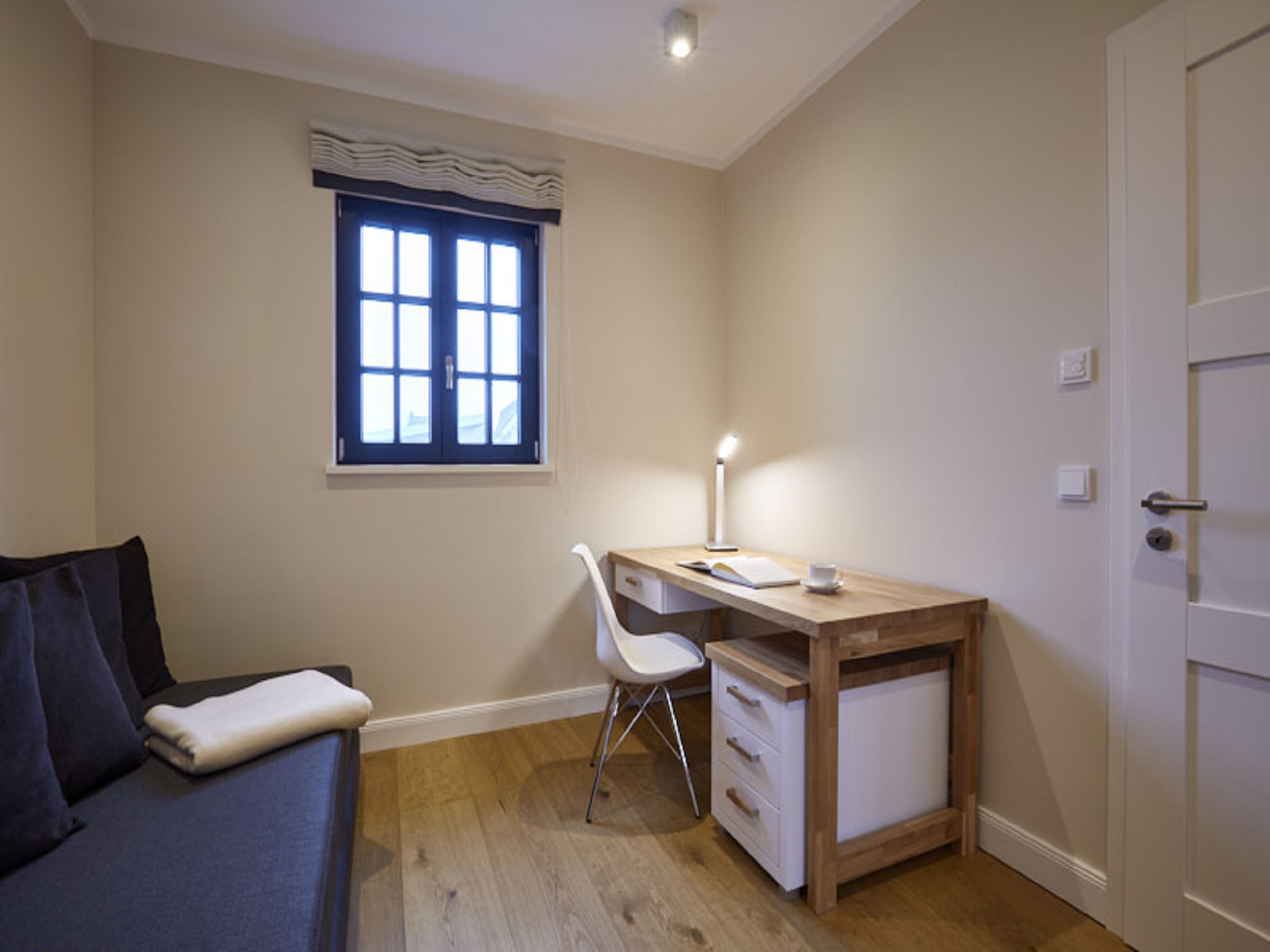 Luxus Reetdachvilla mit 3 Schlafzimmern, Sauna und Kamin (F15) - Wohnzimmer