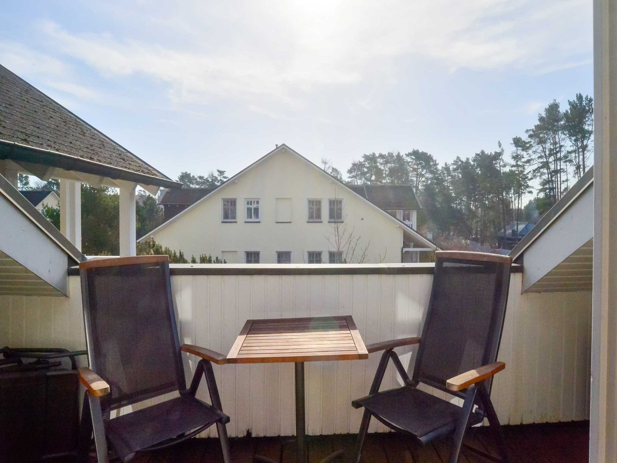 Dünenpark Binz Komfortplus Ferienwohnung mit 1 Schlafzimmer und Balkon im Dachgeschoss (233) Insel Rügen - Balkon