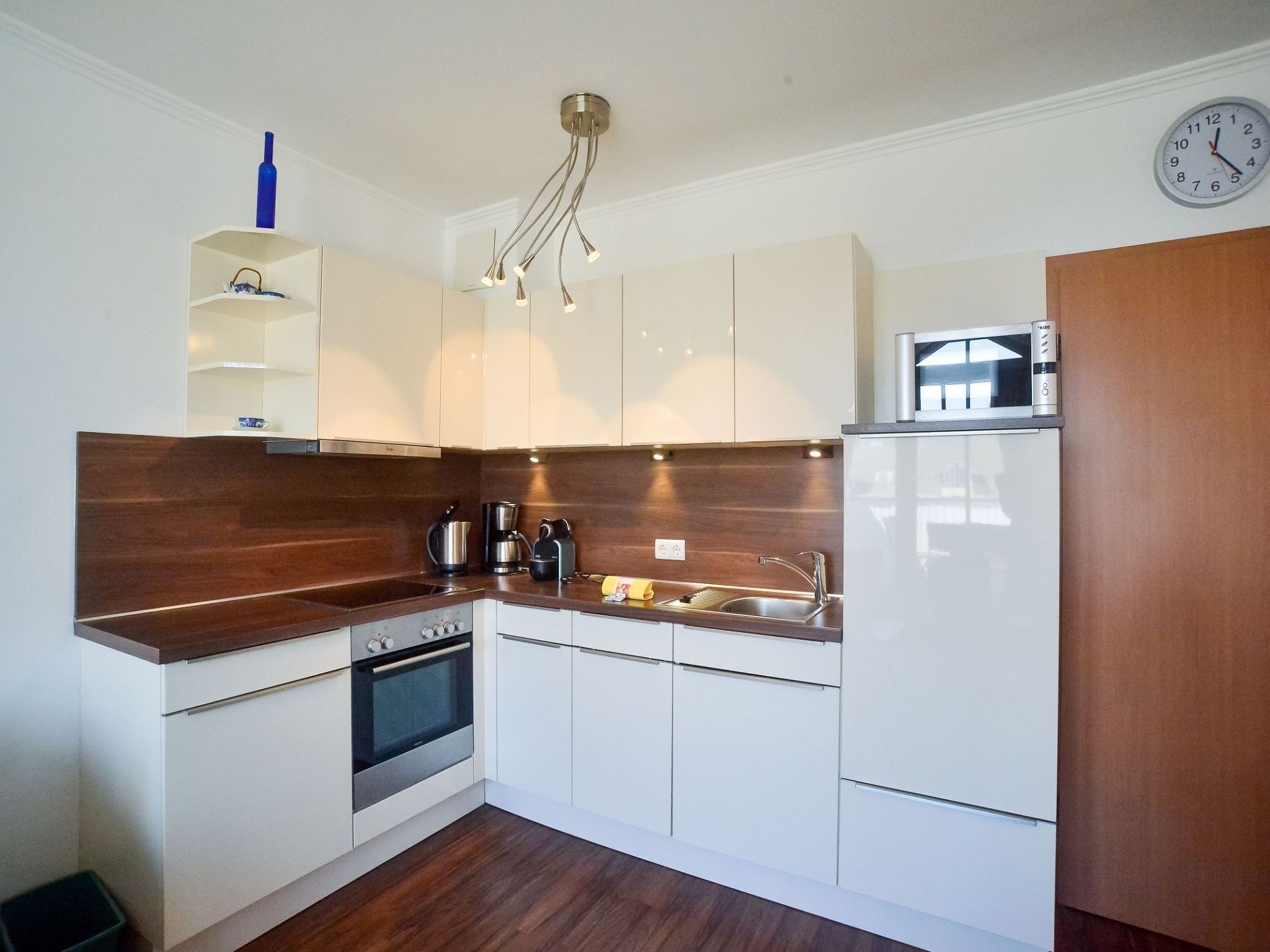 Dünenpark Binz Komfortplus Ferienwohnung mit 1 Schlafzimmer und Balkon im Dachgeschoss (183) Insel Rügen - Küche / Küchenzeile