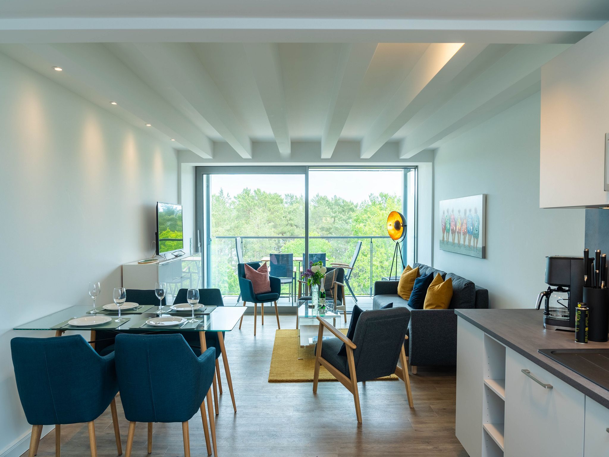 Dünenresidenz Prora SkySuite mit Meerblick und Dachterrasse, 2 Schlafzimmer (B3/5.2) Insel Rügen - Wohnzimmer