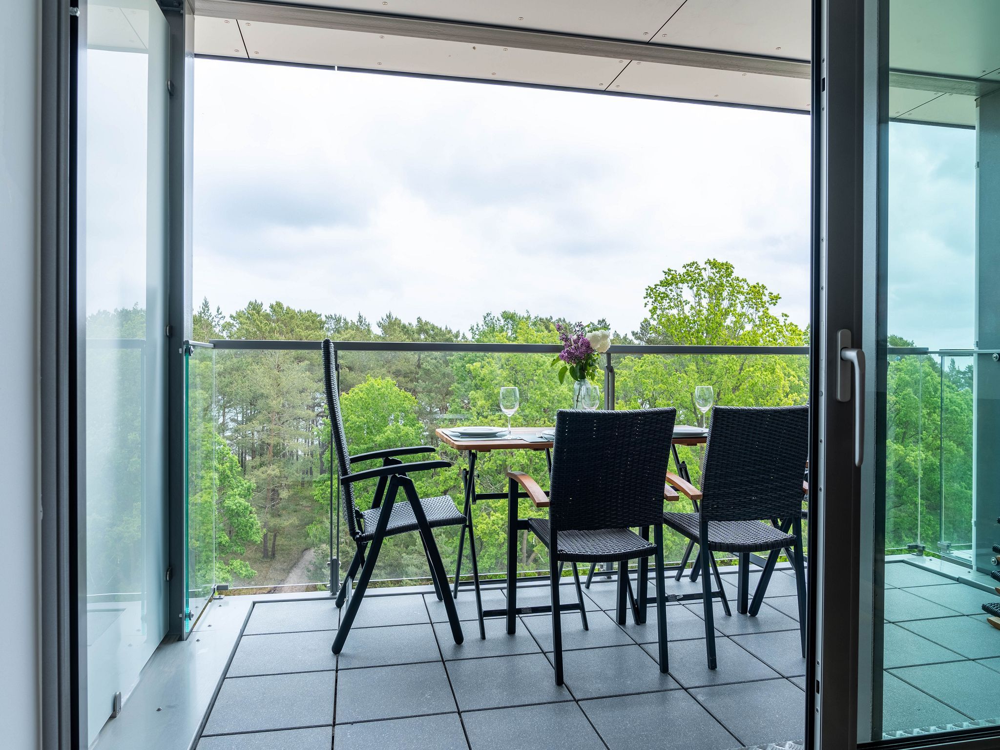 Dünenresidenz Prora SkySuite mit Meerblick und Dachterrasse, 2 Schlafzimmer (B3/5.2) Insel Rügen - Balkon