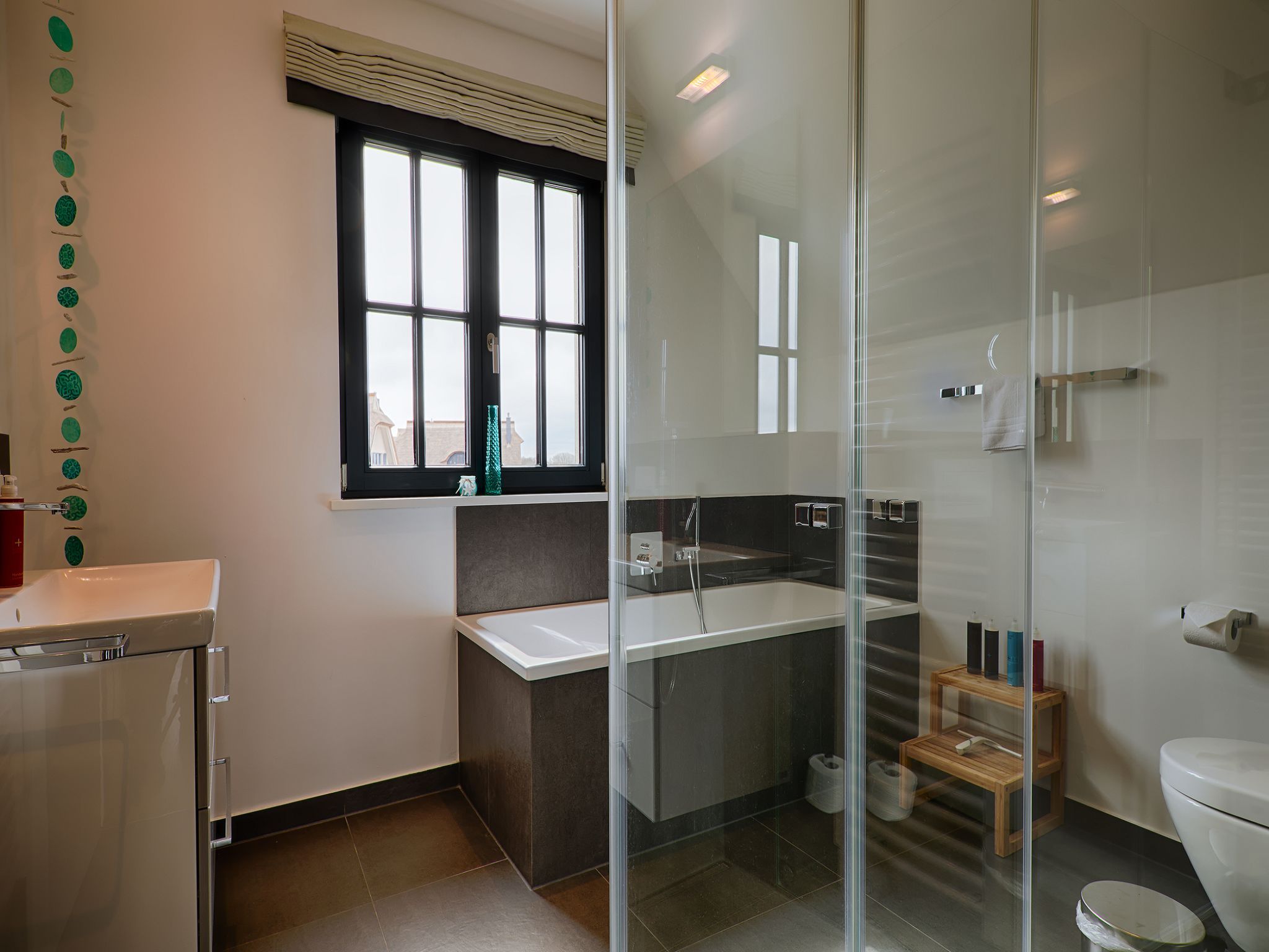 Superior Reetdachvilla mit 2 Schlafzimmern (F01) - Badezimmer