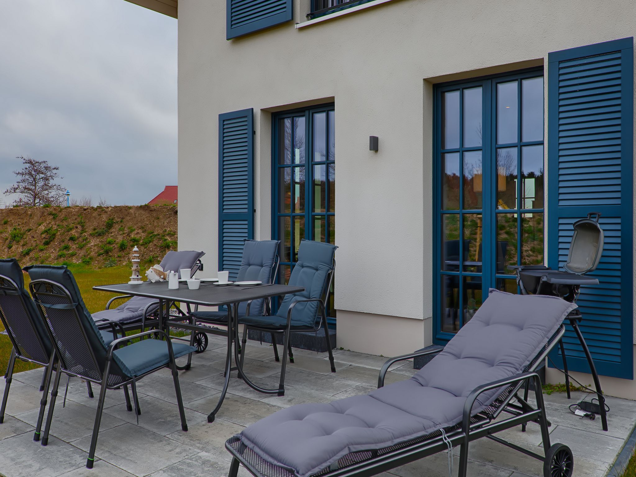 Superior Reetdachvilla mit 2 Schlafzimmern (F01) - Terrasse