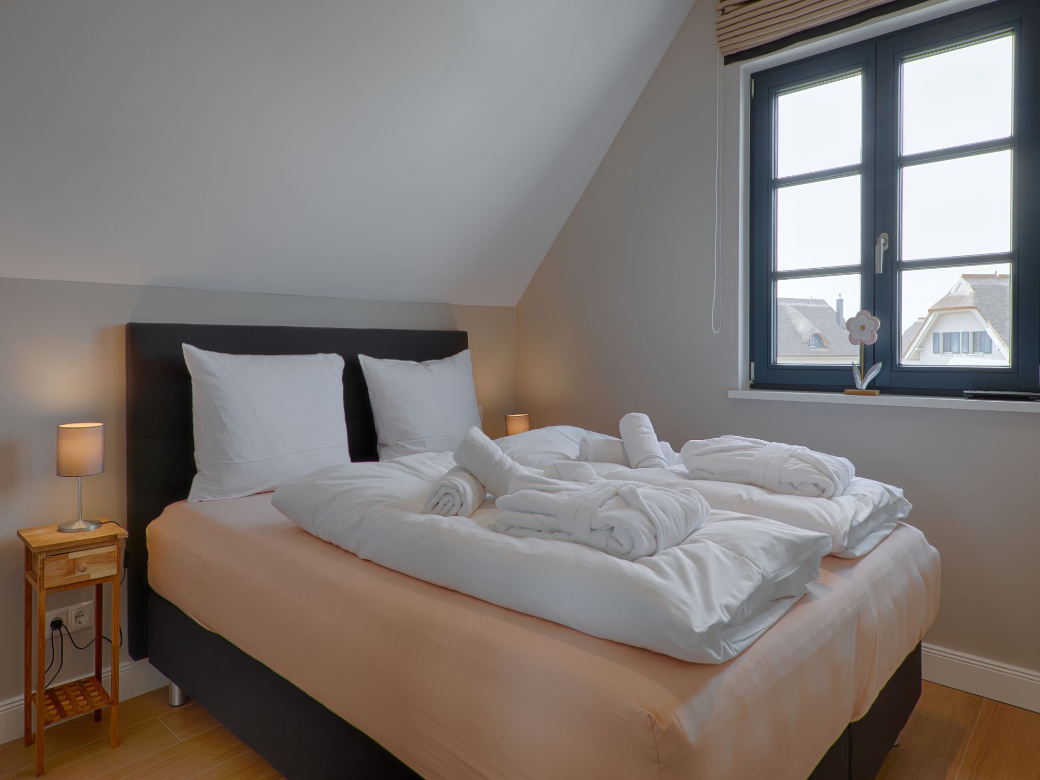 Premium Reetdachvilla mit 3 Schlafzimmern, Sauna und Kamin (F27) - Schlafzimmer