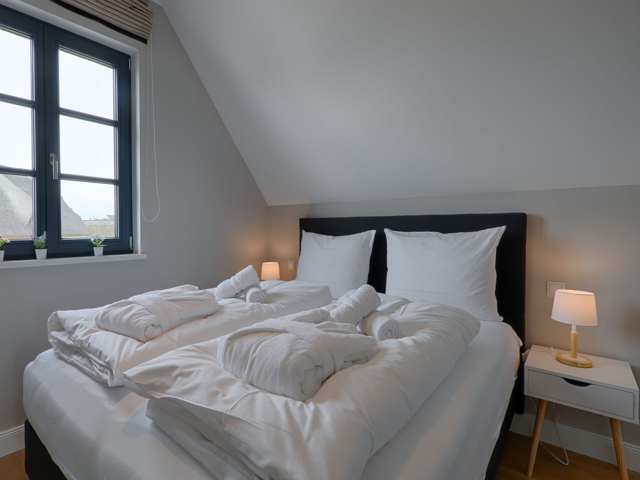 Premium Reetdachvilla mit 3 Schlafzimmern, Sauna und Kamin (F27) - Schlafzimmer