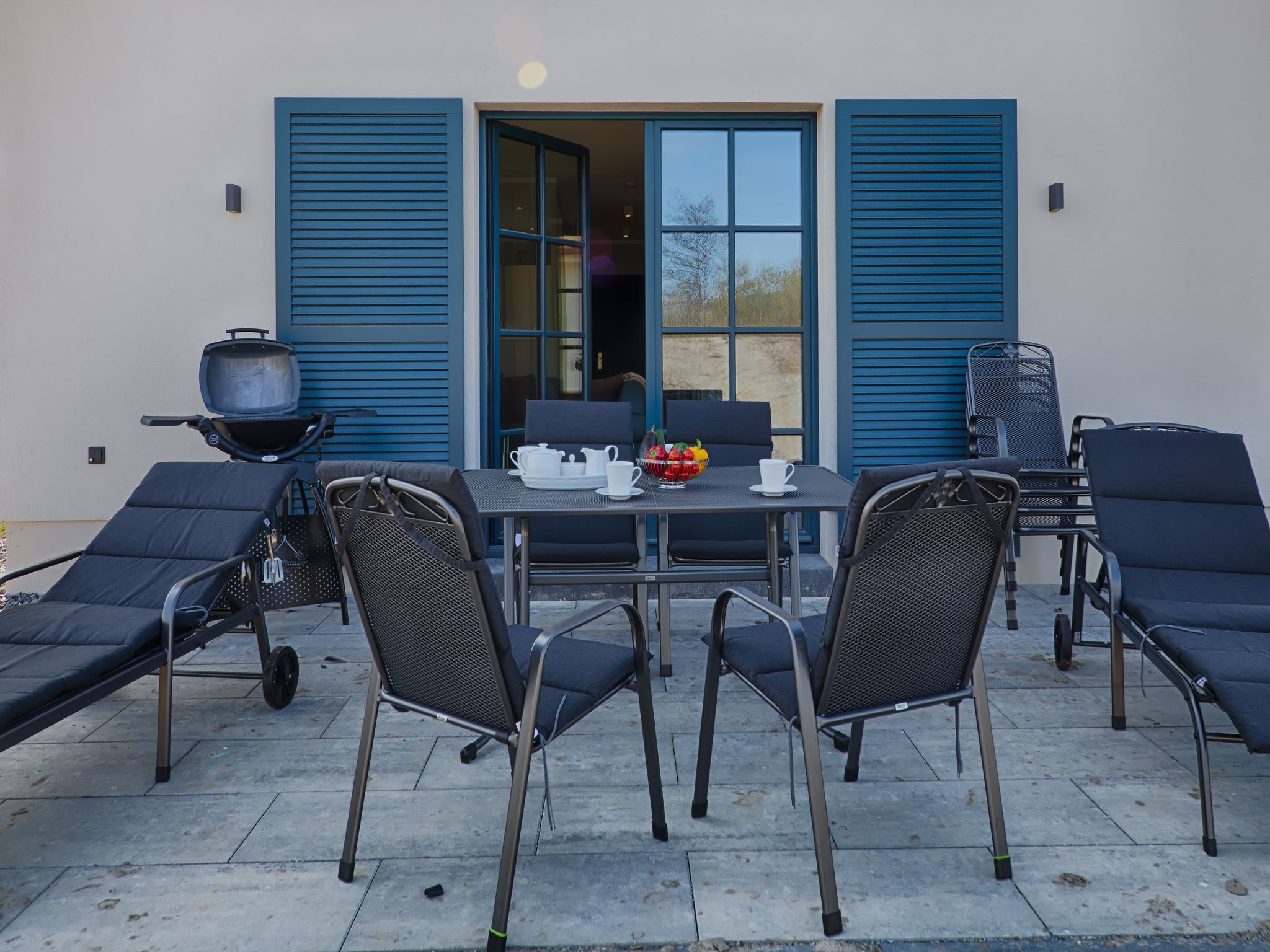 Premium Reetdachvilla mit 3 Schlafzimmern, Sauna und Kamin (F26) - Terrasse