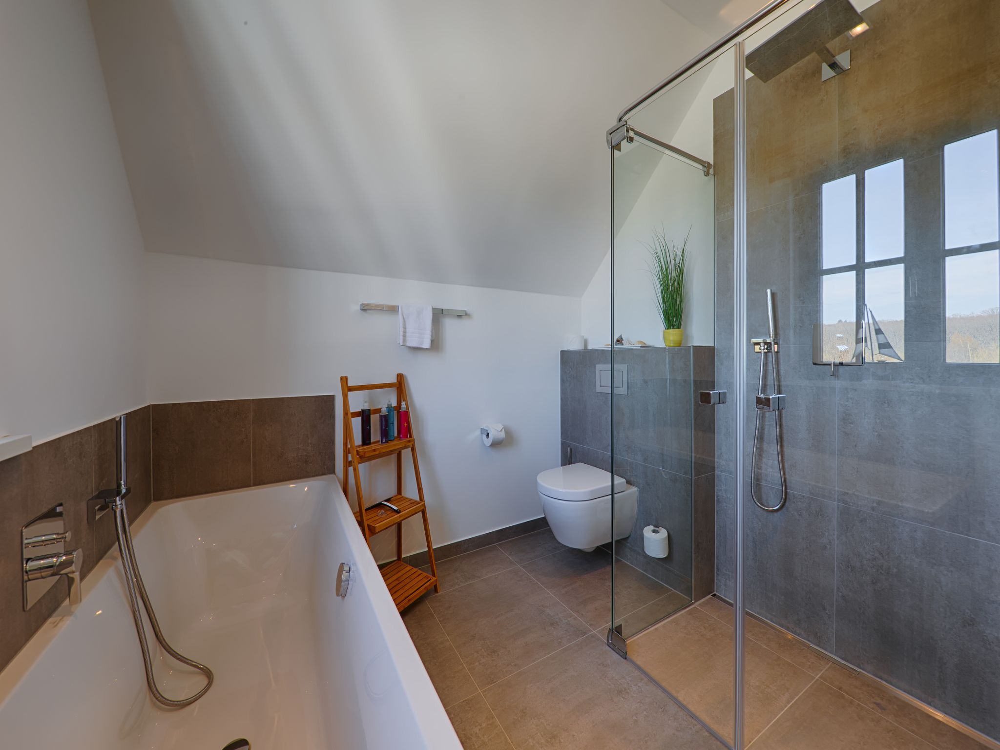 Superior Reetdachvilla mit 2 Schlafzimmern (F24) - Badezimmer