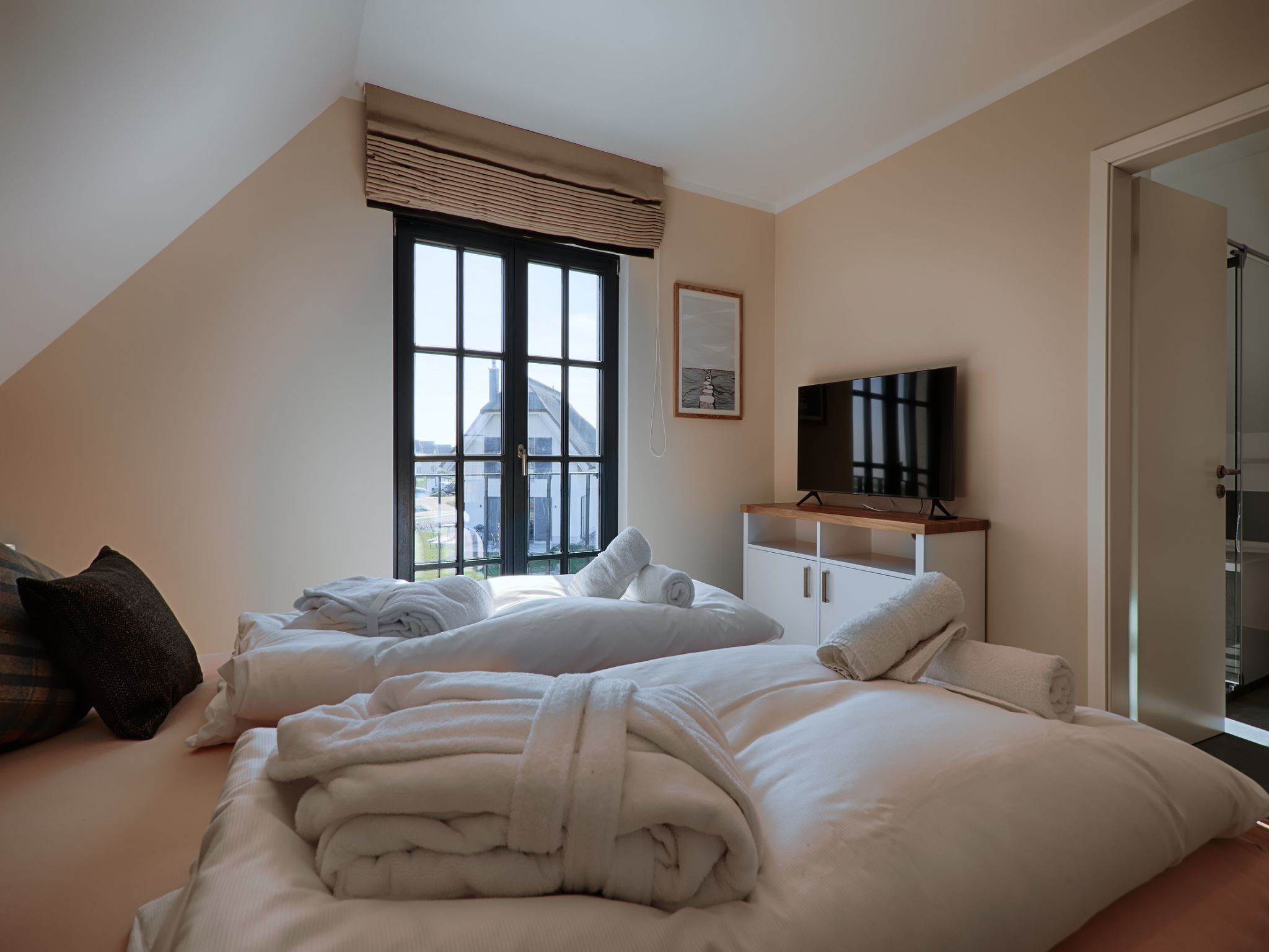 Luxus Reetdachvilla mit 3 Schlafzimmern, Sauna und Kamin (F20) - Schlafzimmer