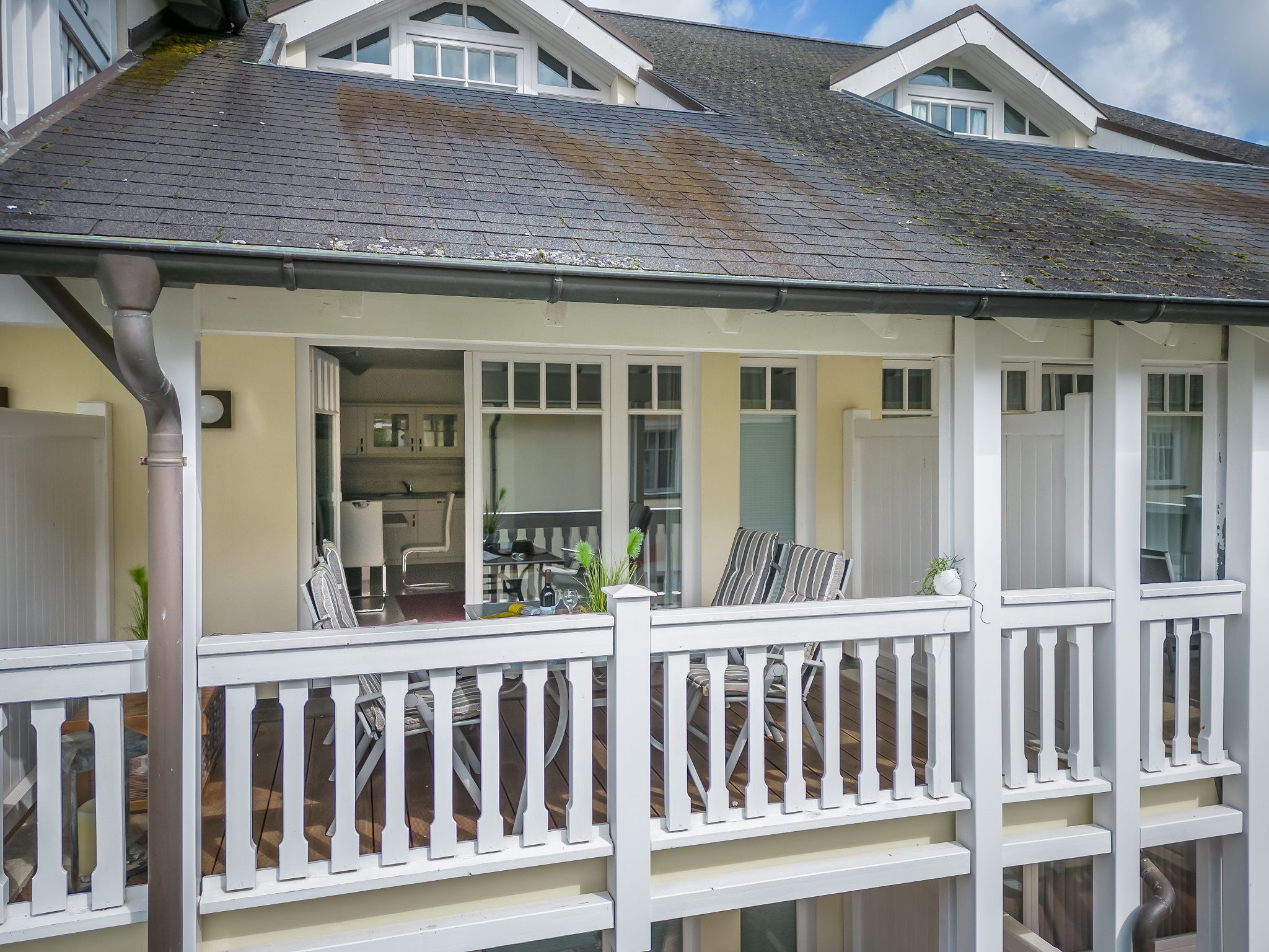 Dünenpark Binz Komfortplus Ferienwohnung mit 1 Schlafzimmer und Balkon im Obergeschoss (133) Insel Rügen - Balkon