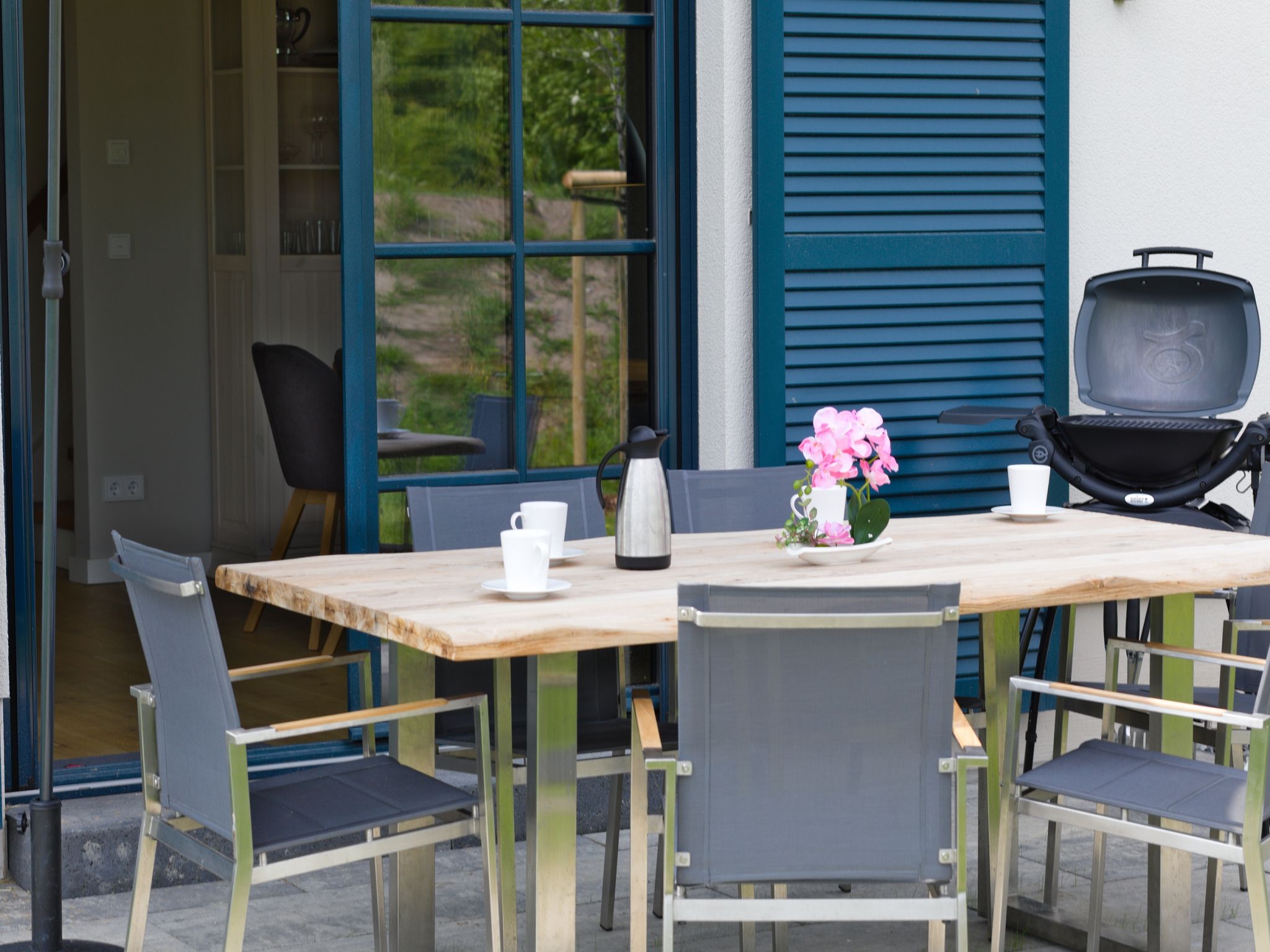 Premium Reetdachvilla mit 3 Schlafzimmern, Sauna und Kamin (F28) - Terrasse