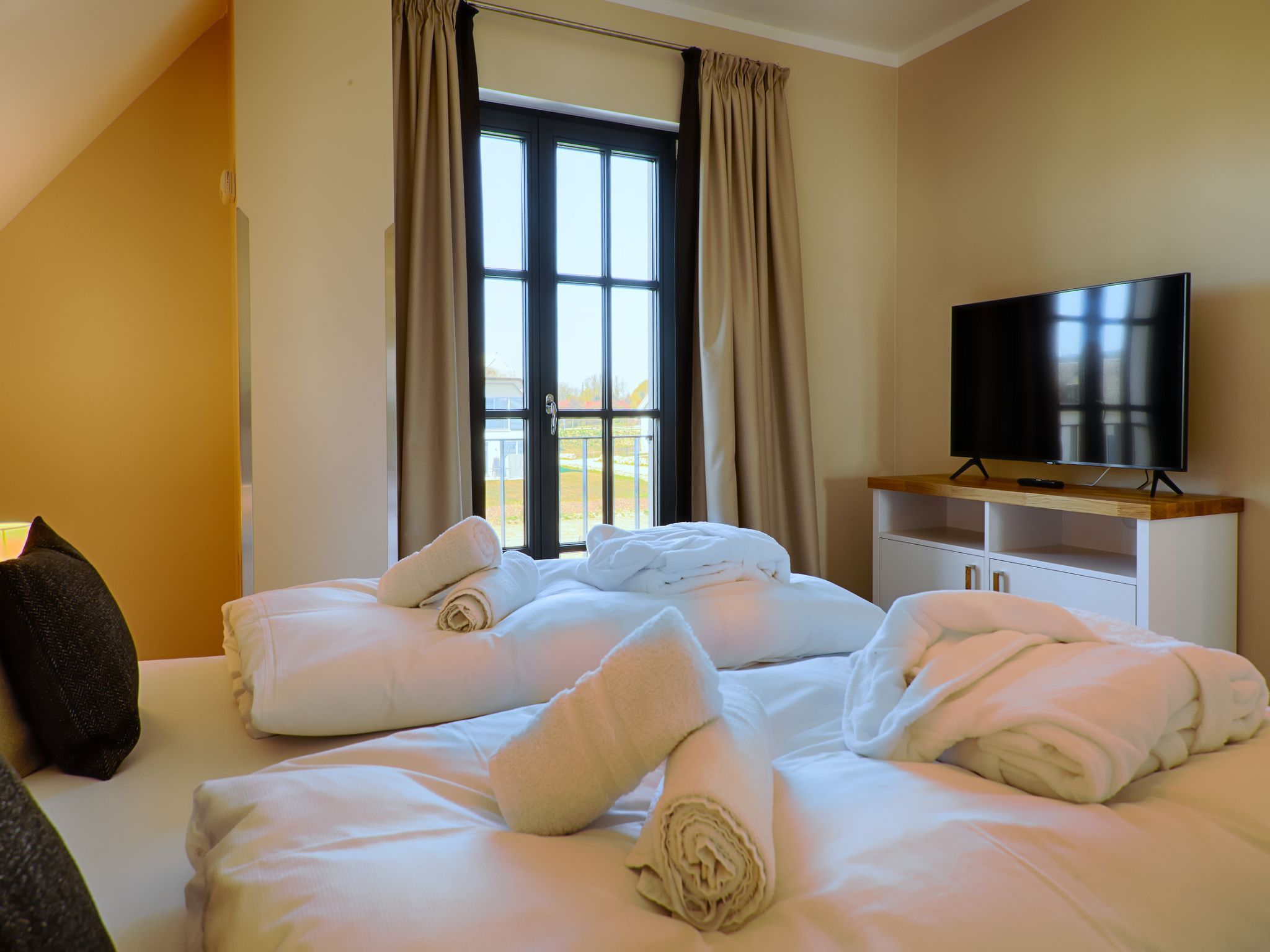 Luxus Reetdachvilla mit 3 Schlafzimmern, Sauna und Kamin (F18) - Schlafzimmer