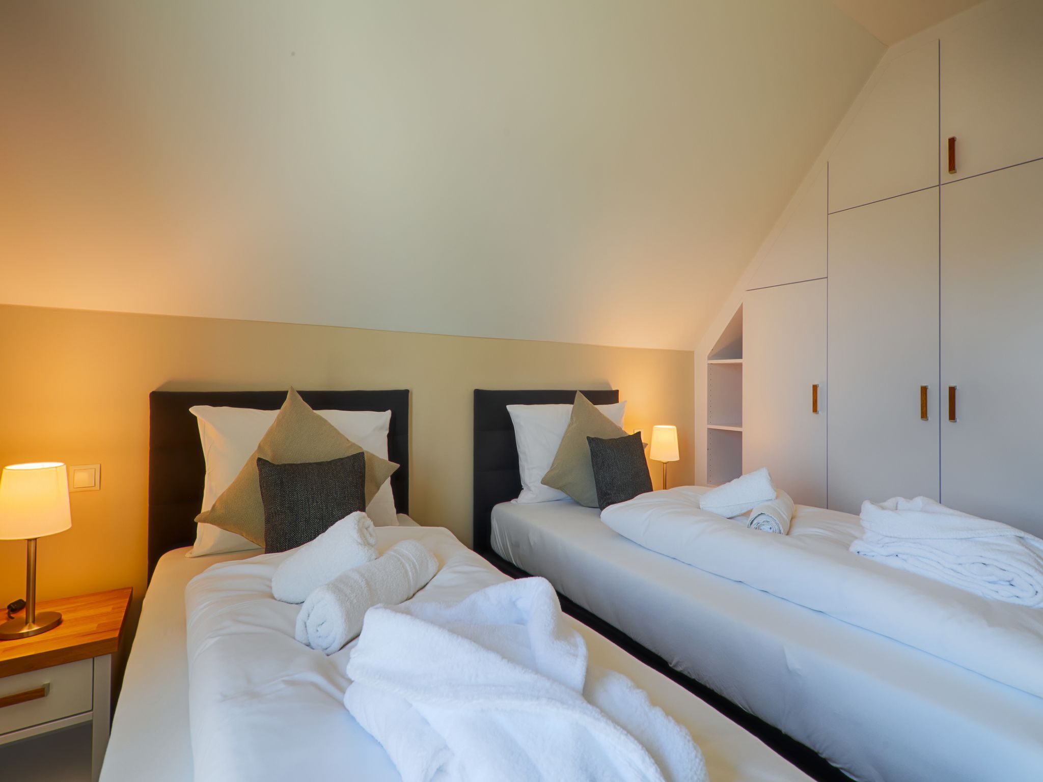 Luxus Reetdachvilla mit 3 Schlafzimmern, Sauna und Kamin (F18) - Schlafzimmer