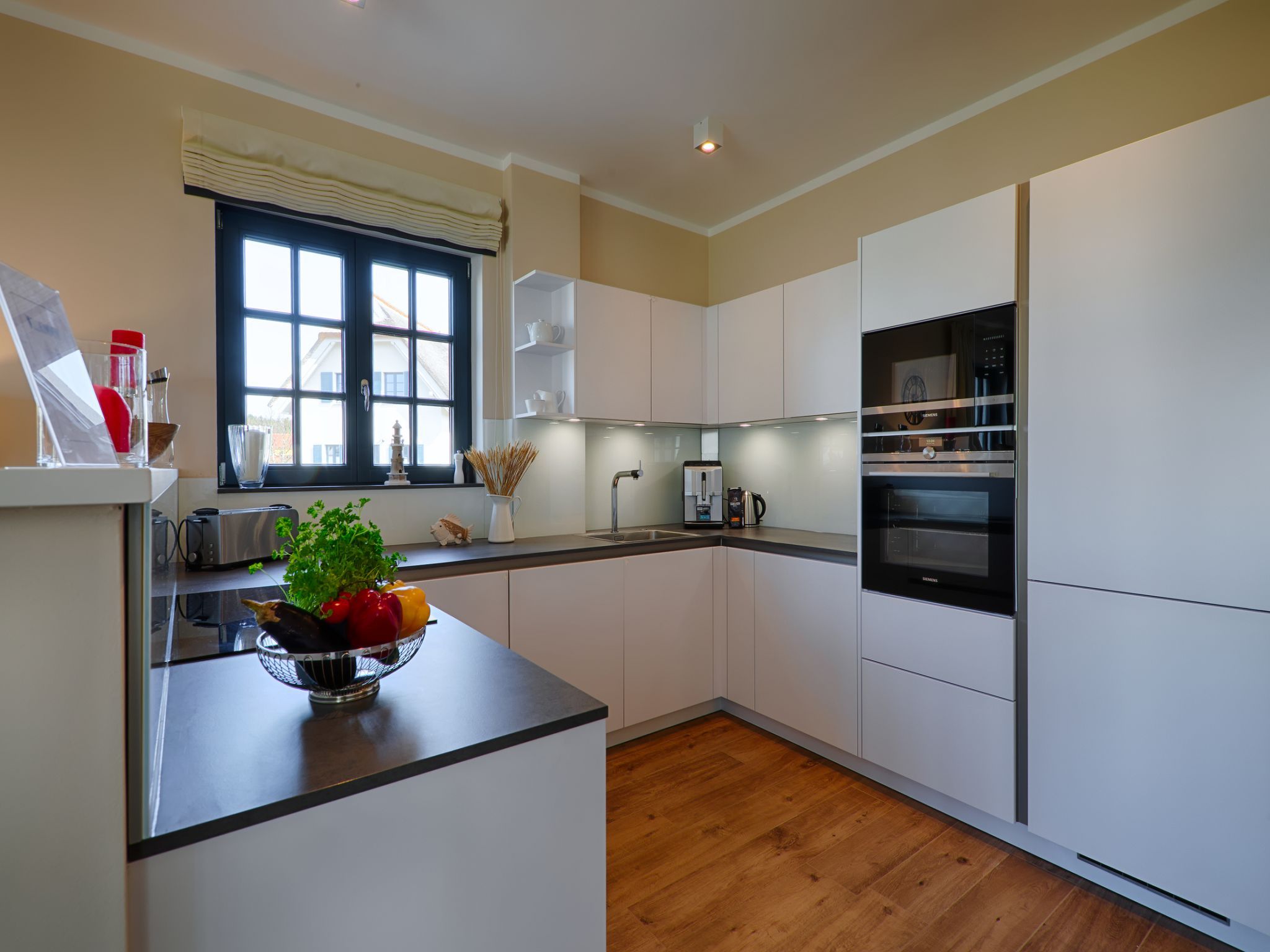 Luxus Reetdachvilla mit 3 Schlafzimmern, Sauna und Kamin (F18) - Küche / Küchenzeile