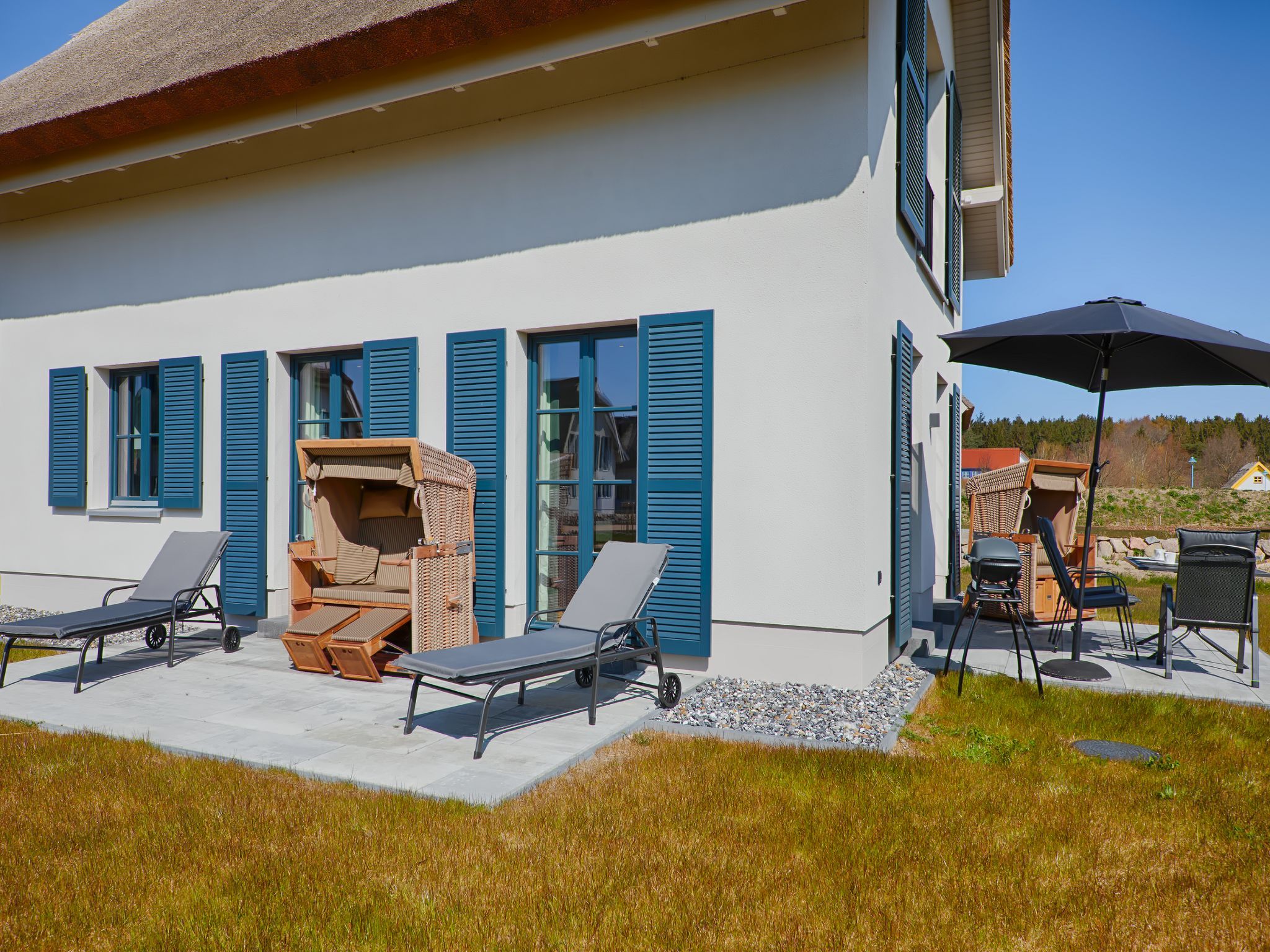 Superior Reetdachvilla mit 2 Schlafzimmern, Kamin und 2 Terrassen (F17) - Terrasse