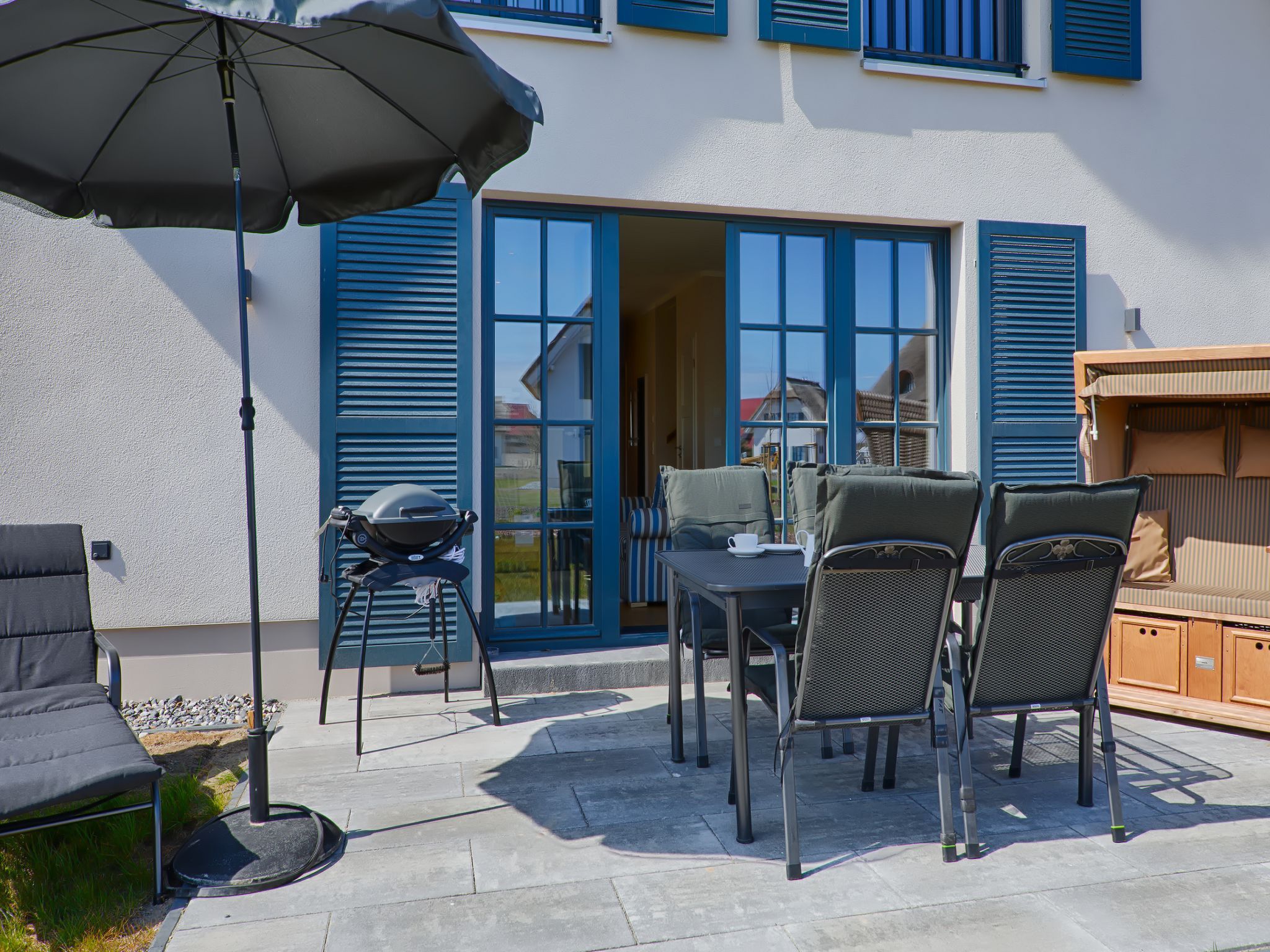 Luxus Reetdachvilla mit 3 Schlafzimmern, Sauna und Kamin (F15) - Terrasse