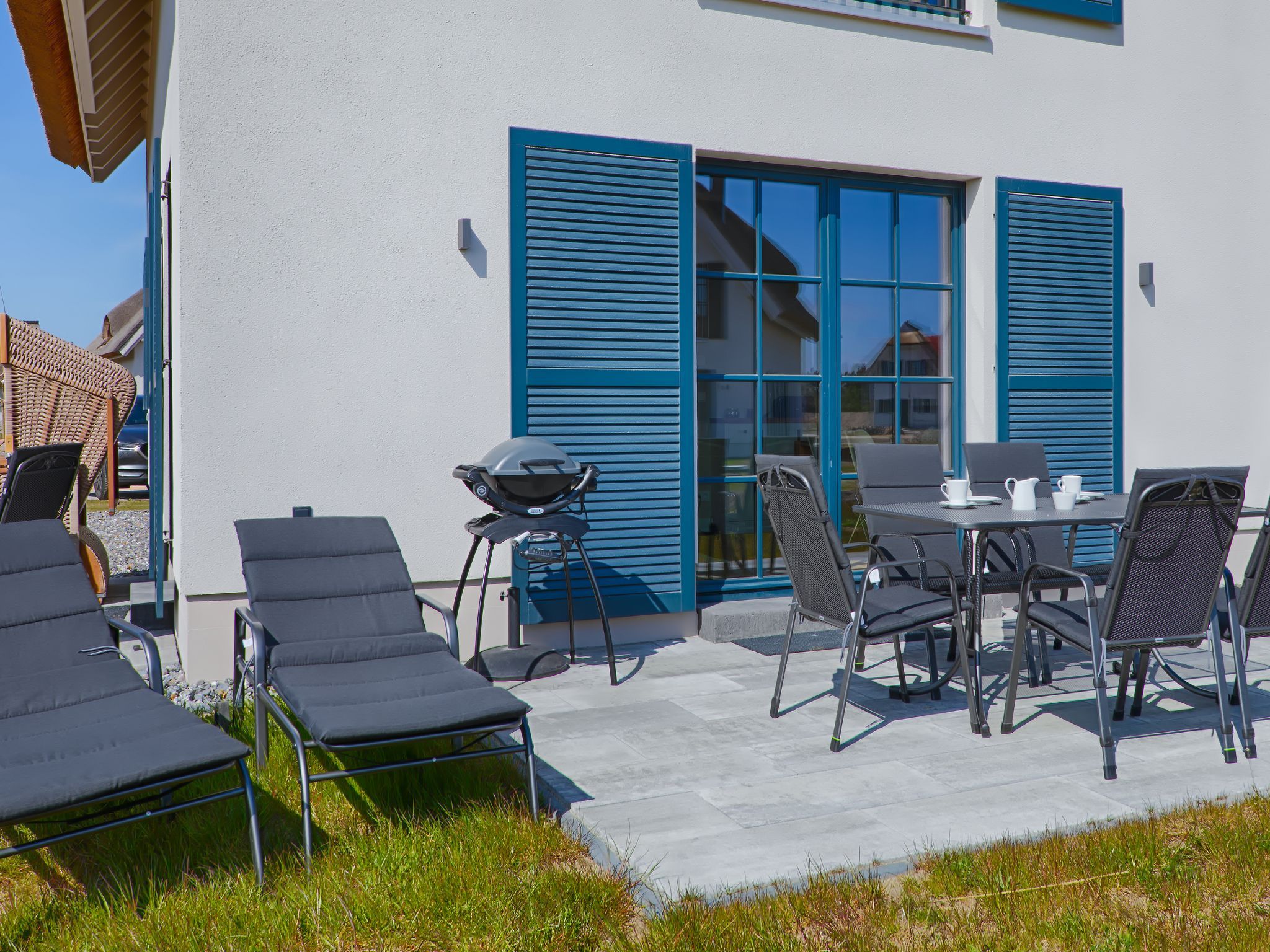 Premium Reetdachvilla mit 3 Schlafzimmern, Sauna und Kamin (F14) - Terrasse