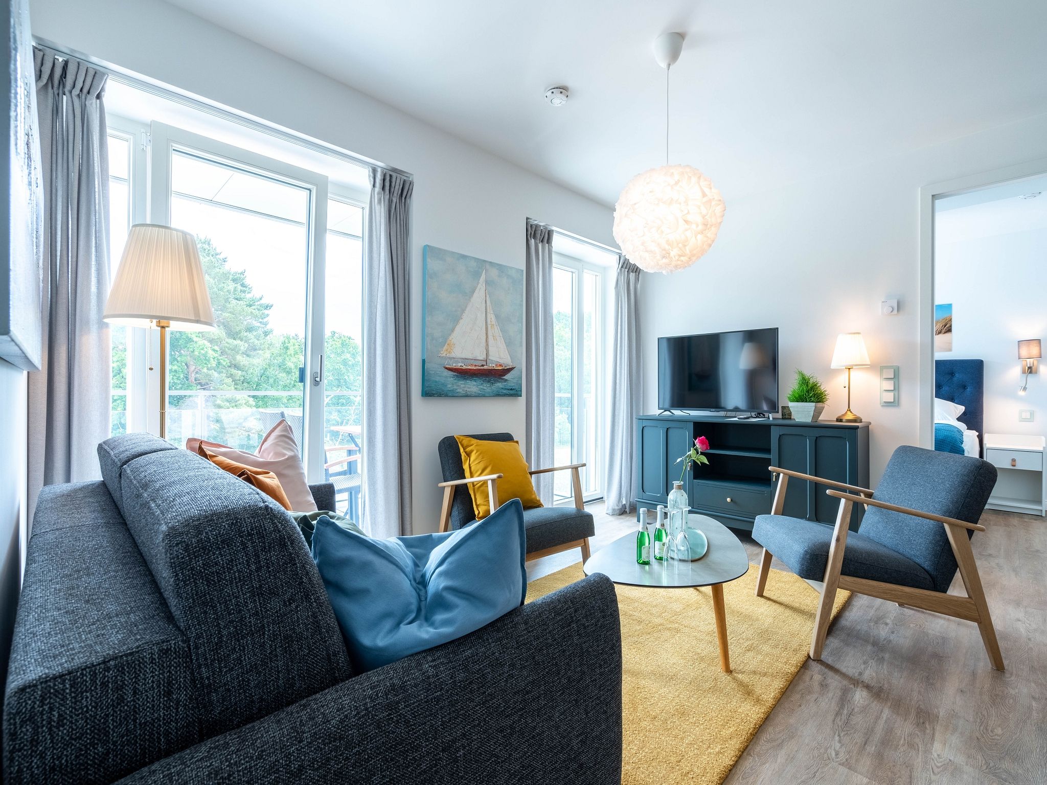 Dünenresidenz Prora Ferienwohnung mit 2 Schlafzimmern und Balkon (B3/3.3) Insel Rügen - Wohnzimmer