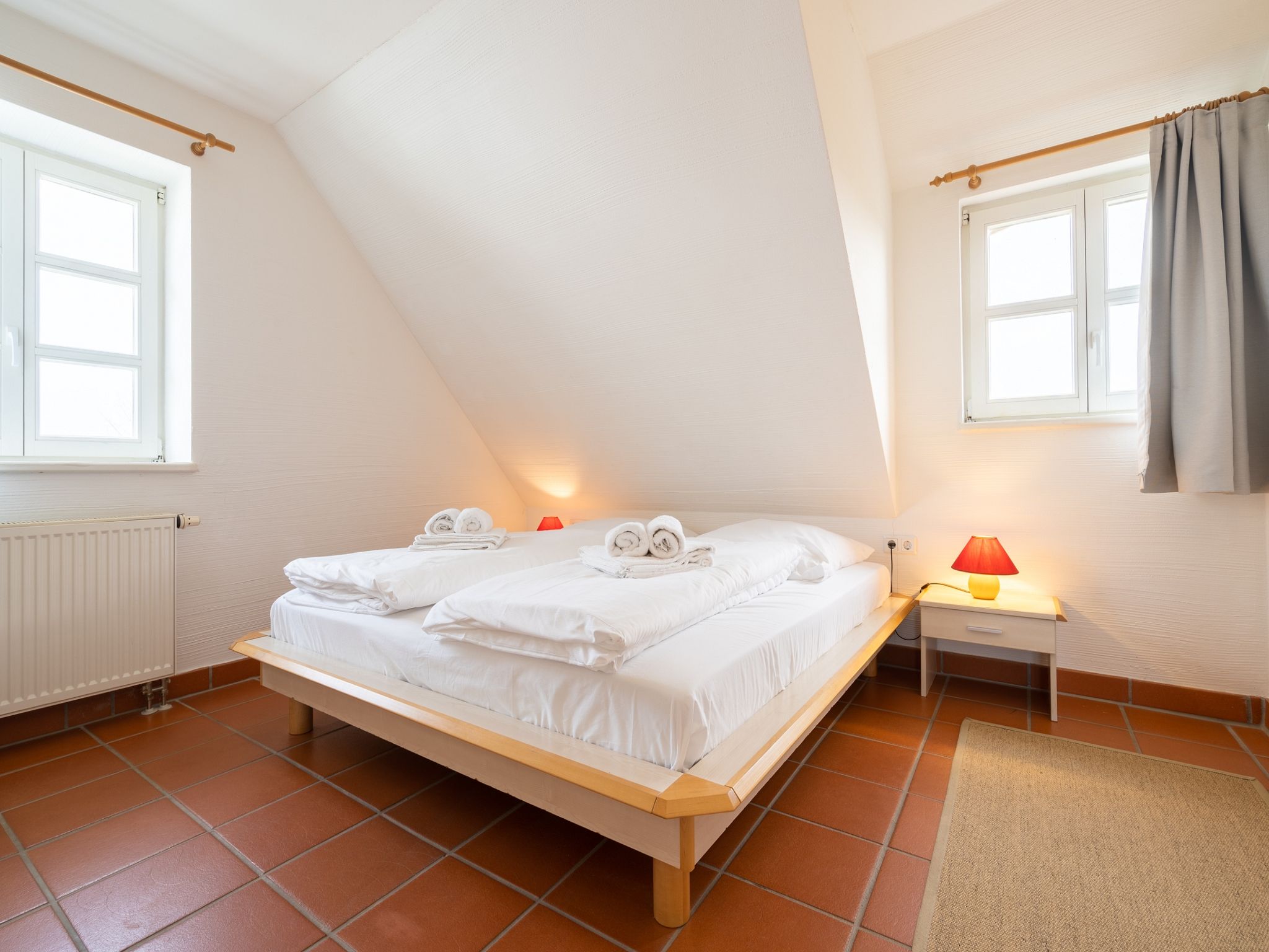 Feriendorf Rugana Komfort Ferienwohnung mit 2 Schlafzimmern und Terrasse (D23) Insel Rügen - Schlafzimmer