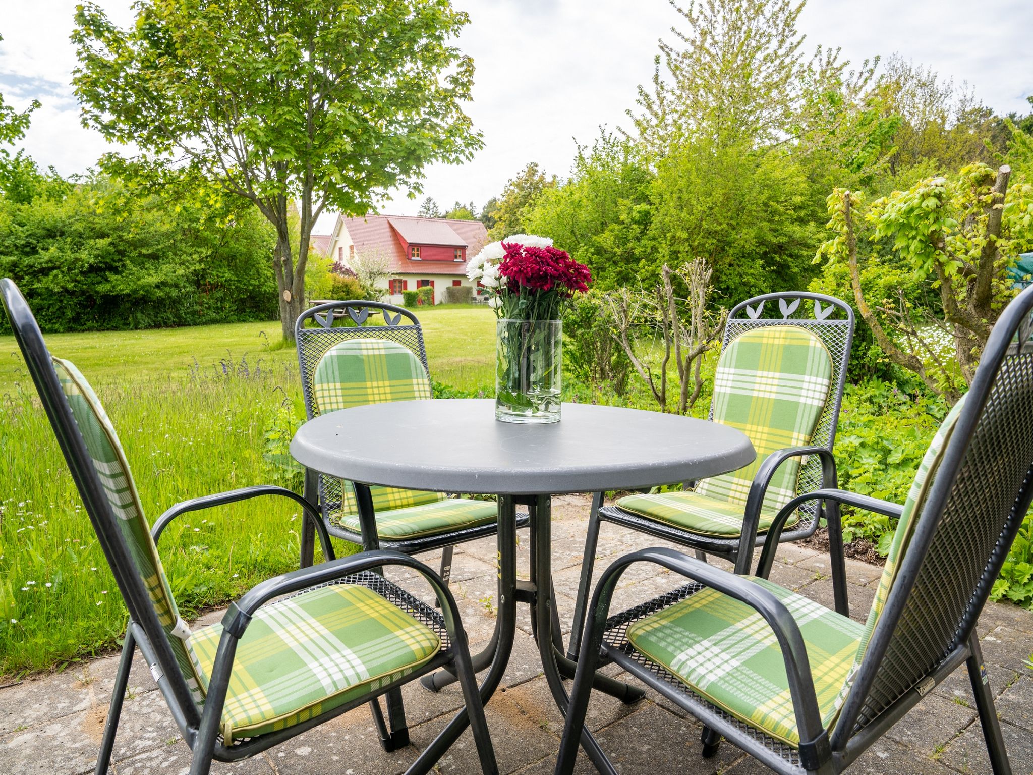 Feriendorf Rugana Komfort Ferienwohnung mit 1 Schlafzimmer und Terrasse (B29) Insel Rügen - Terrasse