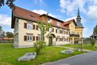 Alte Jagdschloss Ferienwohnungen in Pfronten - Hauptansicht