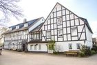 Altes Bauernhaus Hund Schmallenberg - Außenansicht Altes Bauernhaus