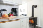  (43) Kleines weißes Ferienhaus am See Ingarpasjön in Schweden Smaland - 