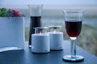 Amrumer Welle Ferienwohnung „Aalto" Wittdün auf Amrum - Weinglas auf der Terrasse der Ferienwohnung Aalto in Wittdün auf Amrum