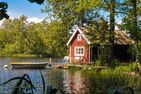  (14) Villa Kunterbunt am See in Schweden - 2 Häuser in einem Paket Smaland - Mit kleinem Häuschen direkt am See für kühle Abende