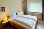 Haus Seeadler Ferienwohnung *Kreft* Wittdün auf Amrum - Schlafzimmer der Ferienwohnung Kreft in Wittdün auf Amrum