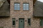 Amalias Hüs Alkersum - Fassade / Eingang