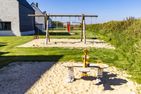  Ferienhaus Haus Berg-Ahorn Büsum Büsum - Spielanlage