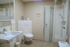 Kresenzerhof Nr. 3 Ferienwohnung Sophie (203)  - Badezimmer mit ebenerdiger Dusche