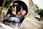 Haus am Spielplatz Schaf Schmallenberg - Rutsche auf dem Hof Köhne
