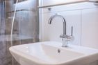 Ferienwohnpark Immenstaad am Bodensee Zwei-Zimmer-Apartment 55/23 Bodensee - Bathroom