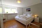 Carina  - Im Grund 19, App. 52 Wenningstedt - Schlafzimmer