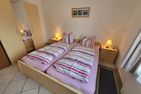 Haus Dorfschmiede Whg. Seestern Alkersum - Schlafzimmer
