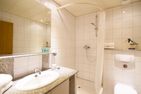  Haus Jungnamen Sand Whg. 5 Wittdün - Badezimmer in der Ferienwohnung Jungnamen Sand 5 in Wittdün auf Amrum